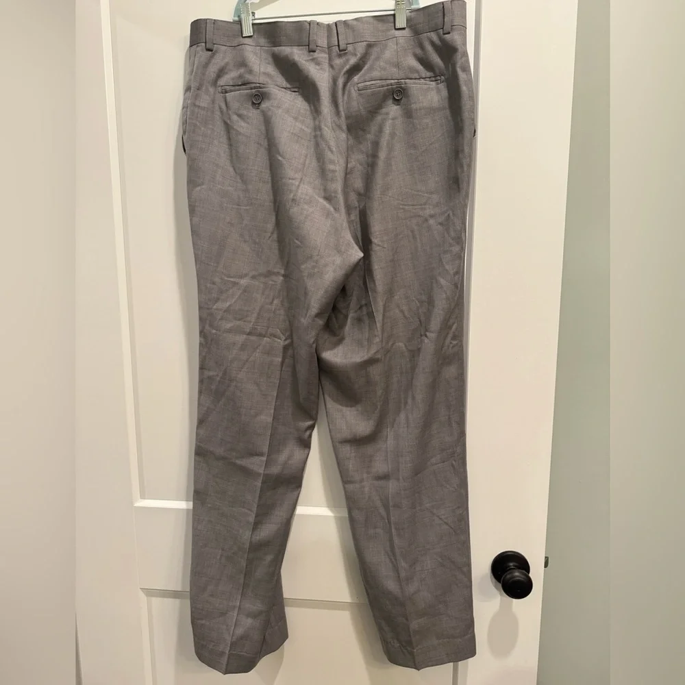 Mantoni Gray Flat-front Wool Trousers Tailored Fit 100% Virgin Wool Super 140’s